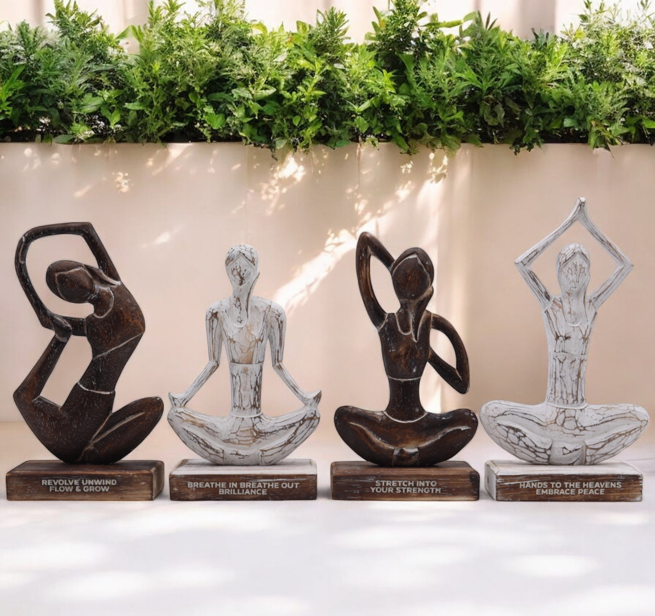 Medinė jogos ponia - antikvarinė - karvės veido poza - „Tempimasis iki savo jėgų“