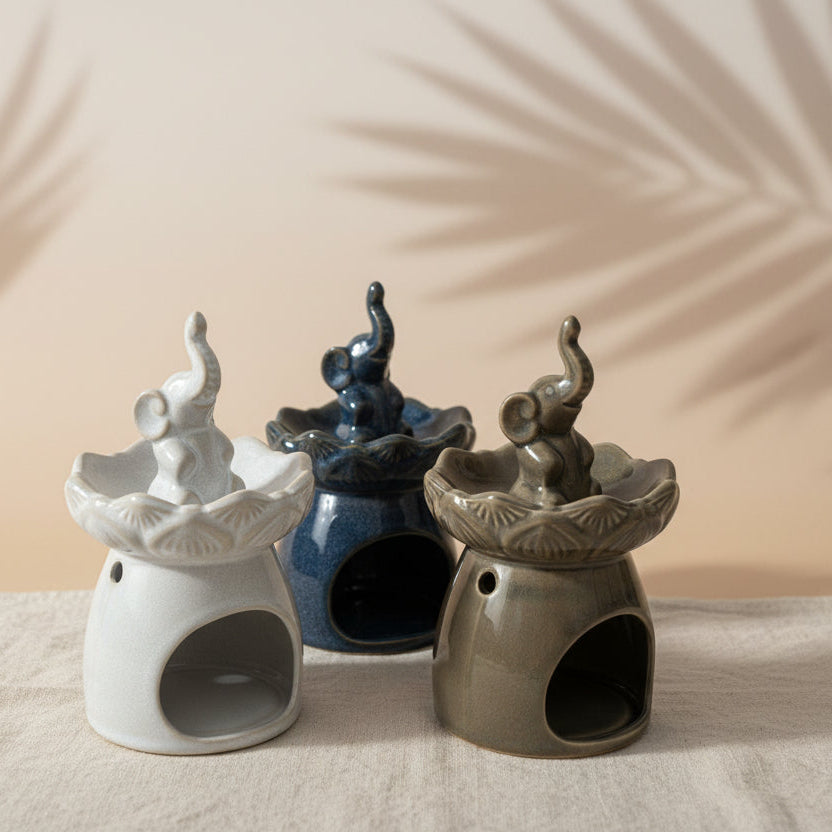 Lotoso žiedo su drambliu aliejaus degiklis