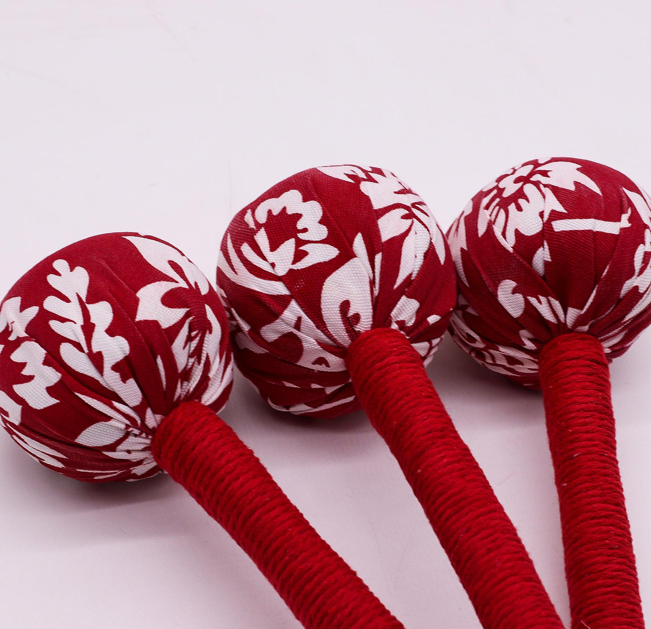 Pelyno masažinis plaktukas – raudonas