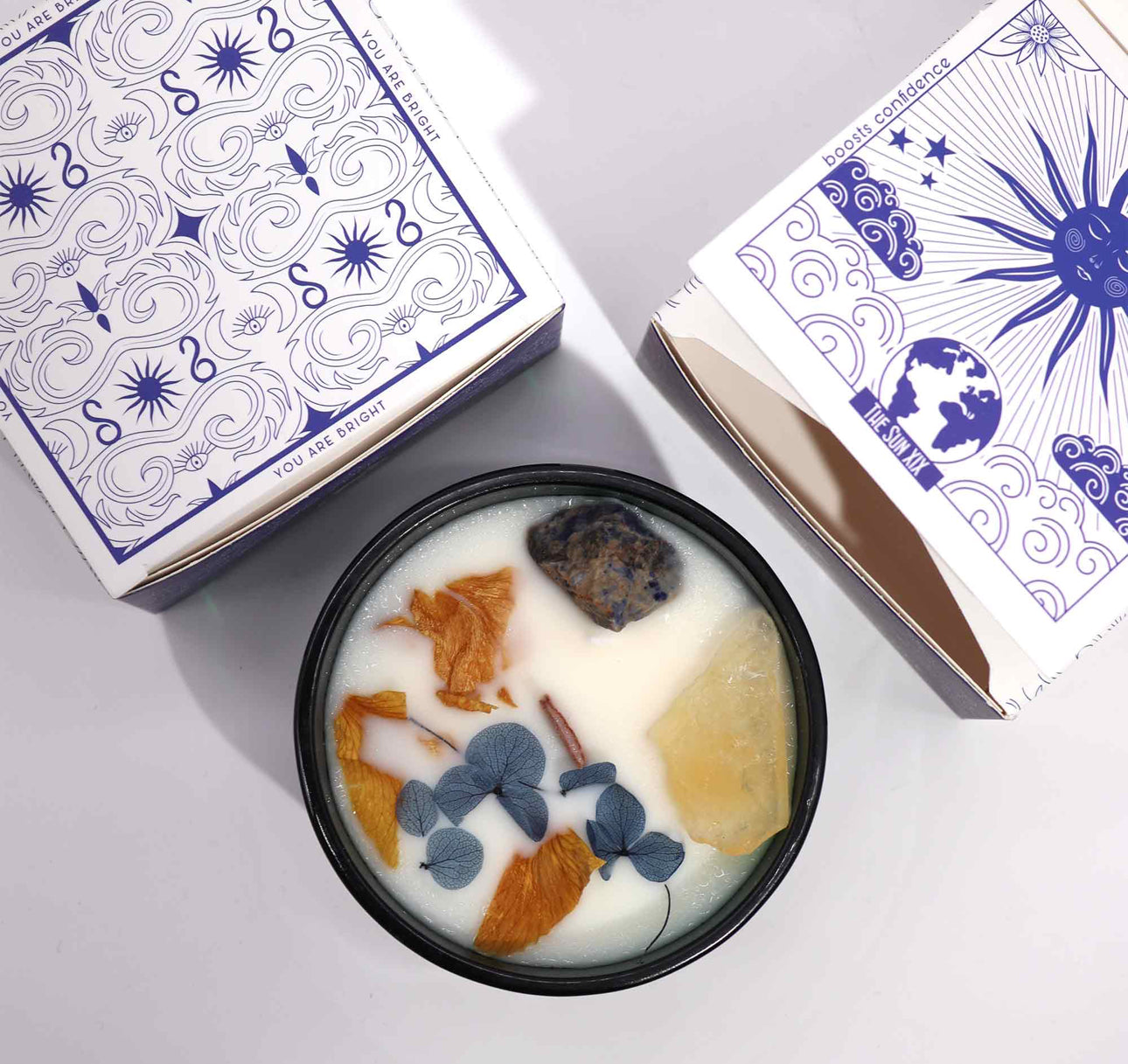 Hop Hare“ krištolinė magiška žvakė – Saulė