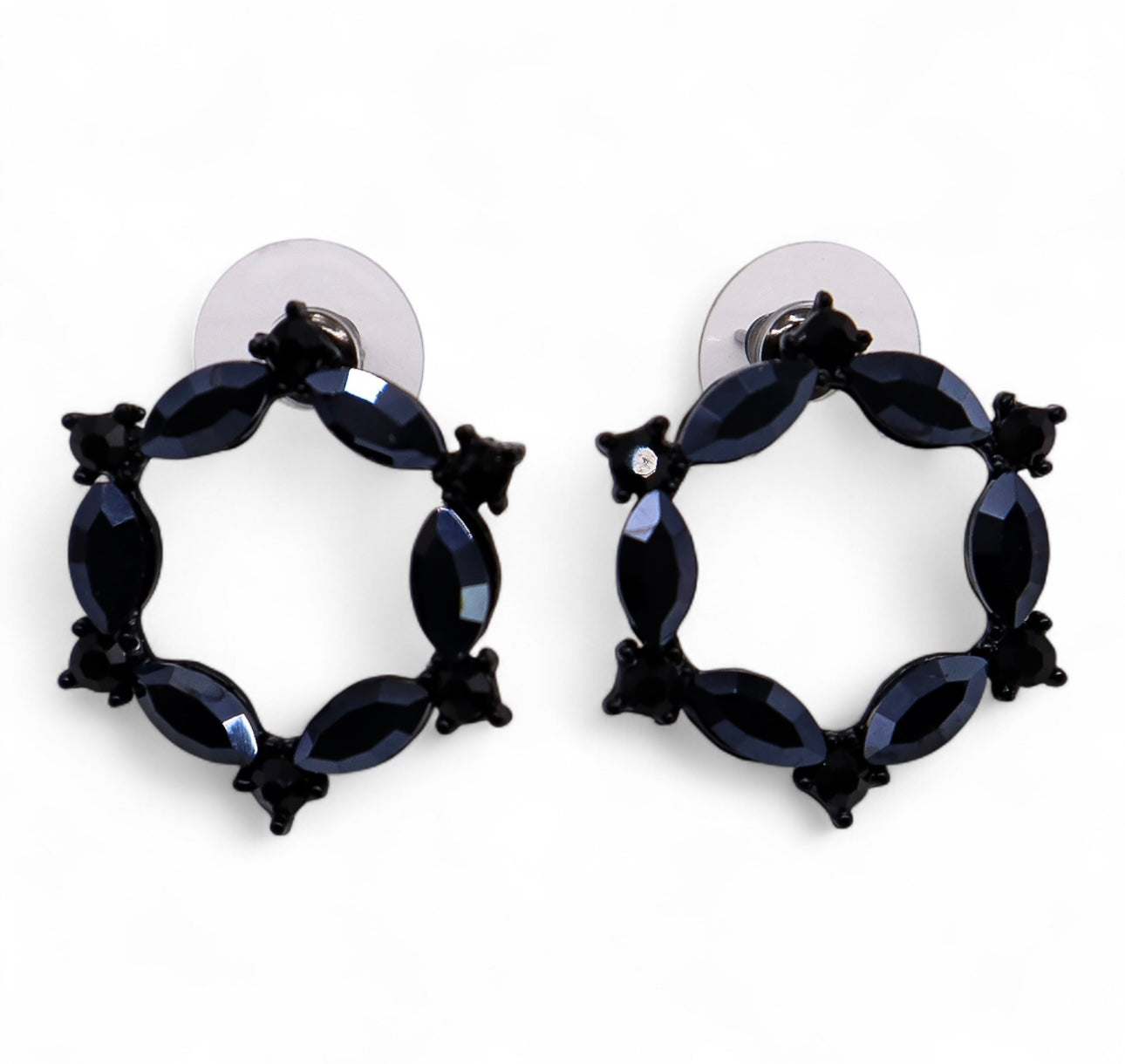 Vintažinio stiklo auskarai - Juodos kilpelės