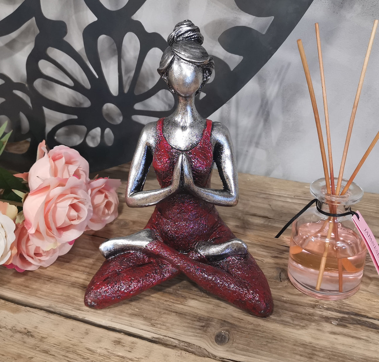 Jogos figūrėlė damos - sidabrinė ir bordo spalvos 24 cm